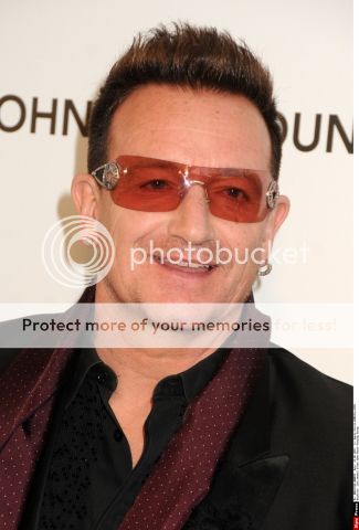 Bono21stAnnualEltonJohnAIDSFoundationWHollywoodCA2-24-201319.jpg