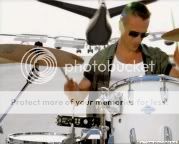 BeautifulDay_video_plane_drumming.jpg