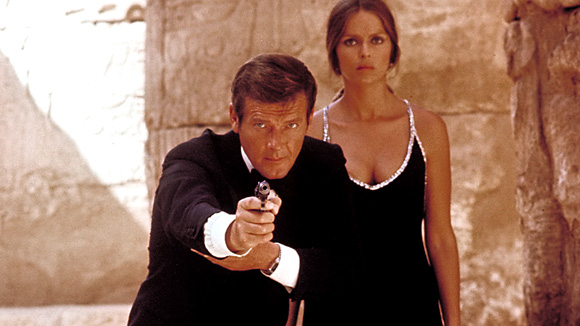 bond-the-spy-who-loved-me-02.jpg