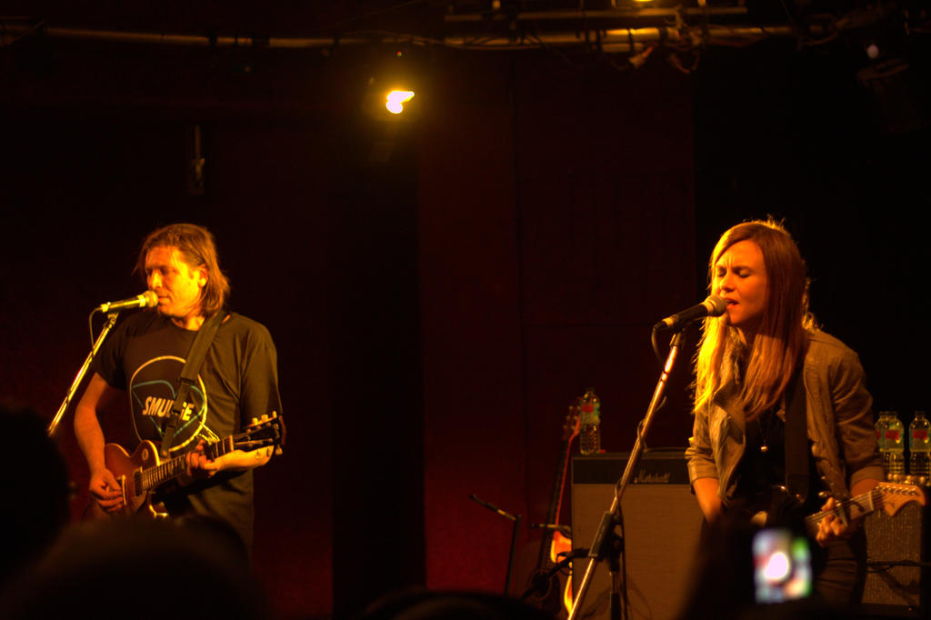 evan_dando_and_juliana_hatfield_by_bagboy-d5qpxae.jpg