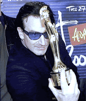 bonoaward.gif