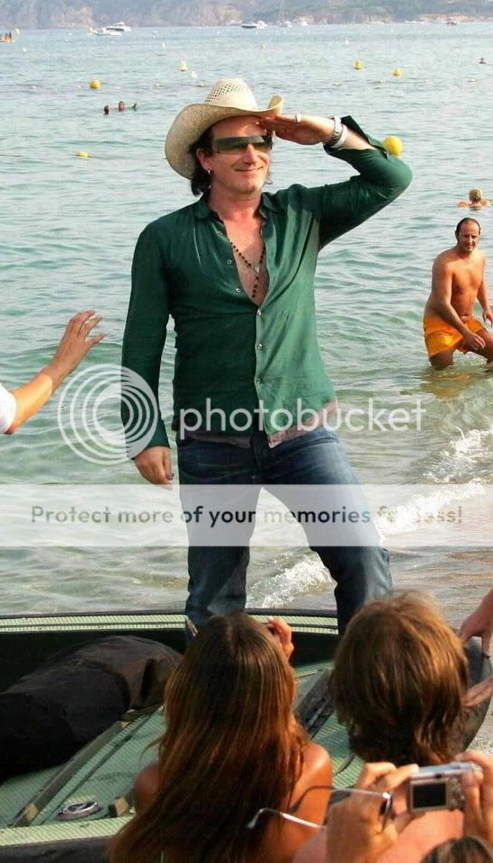 bono_greenshirtHOT.jpg