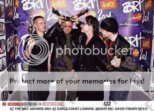 Ele_U2_Brit_awards_adam_.jpg