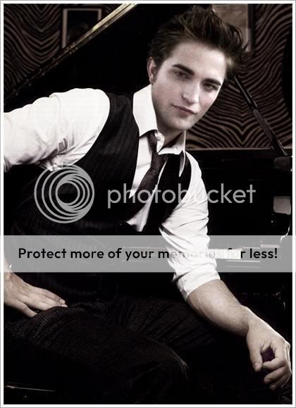 SuitRobertPattinson.jpg