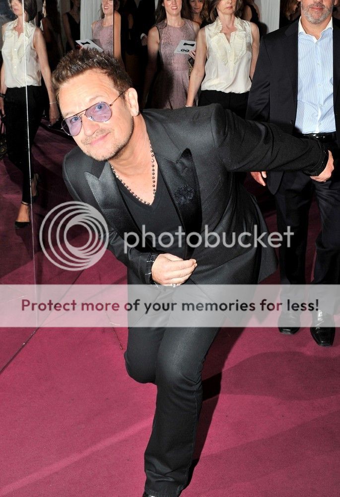 BonoGQMenOfTheYearAwards2012TheRoyalOperaHouse9-4-2012London36.jpg~original