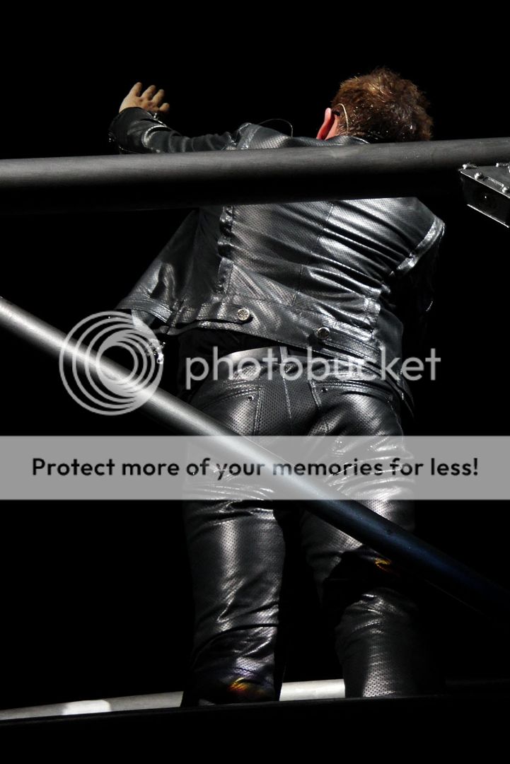 bonoleathergod3609-8-2010.jpg