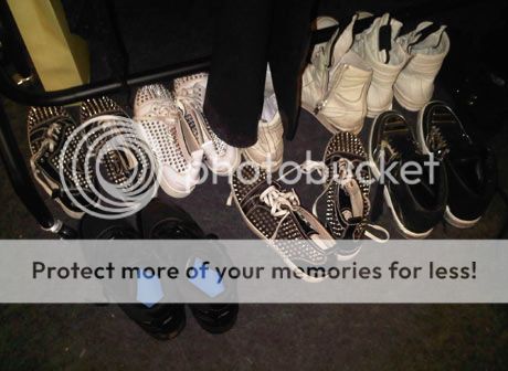 EdgeGlastoblog9956pmTheresnobusinesslikeshoebusinessThe-Edge---backstage-shoe-008.jpg