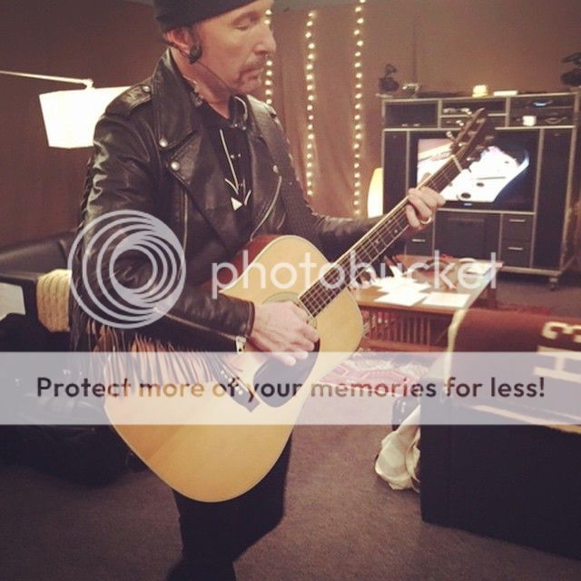 Edge%20by%20Bono%20dressingroom%20U2ieTour.jpg~original