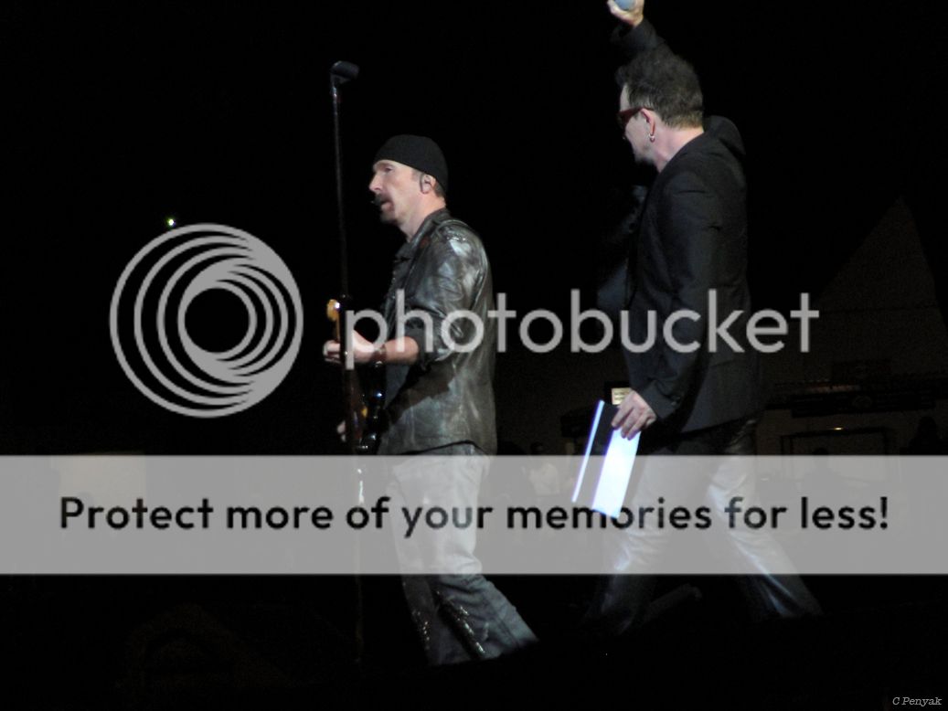 U2MOSAnaheim6-18-2011cpenyak4.jpg