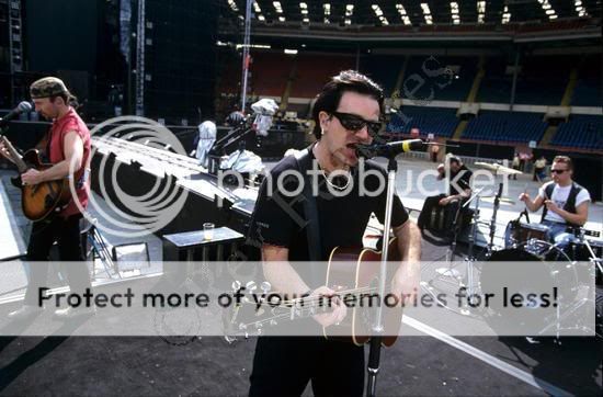 u2londonwembley8-93rehearsalzoo.jpg