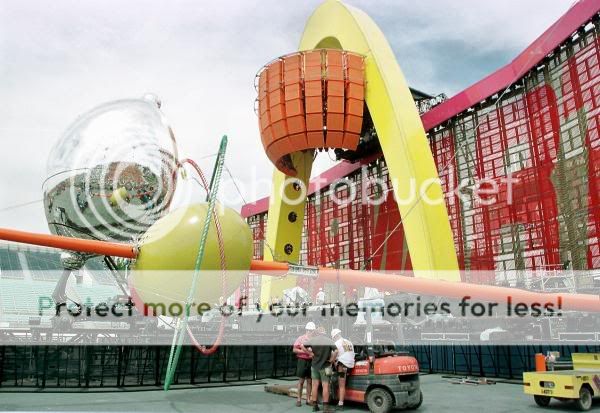 POPMART_stage.jpg