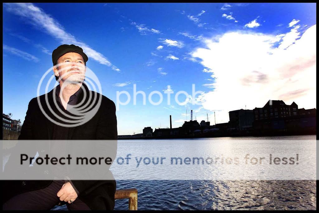 Bono_Dublindocks2.jpg