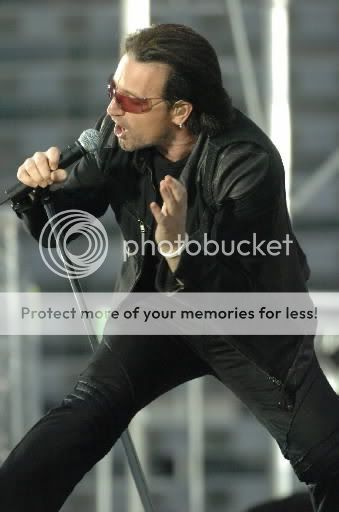 bono_live.jpg