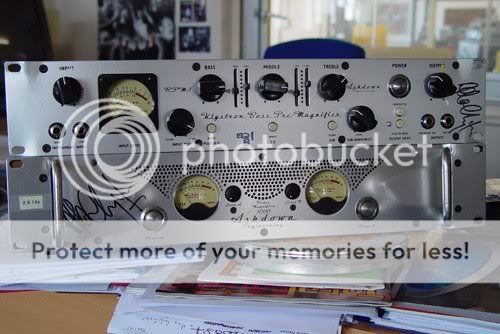 Ashdown_amp-Signed_by_Adam_Clayton.jpg