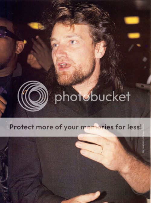 bono_u2zoomag_beard.jpg