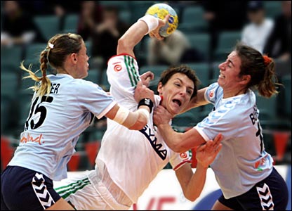 _41119960_handball_416.jpg