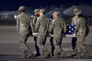 Slain-US-soldiers-return-broadcast.jpg