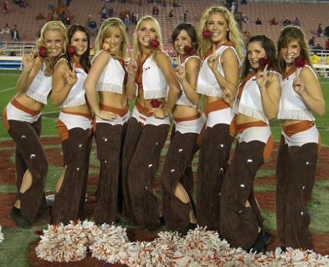 cheerleaders-university-texas-pom-squad.jpg