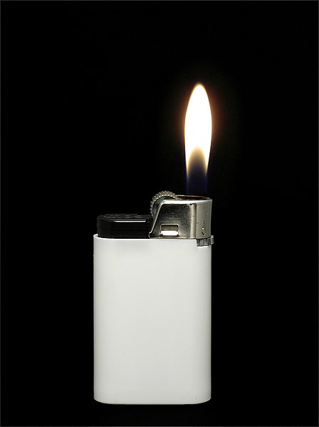 448px-White_lighter_with_flame.JPG