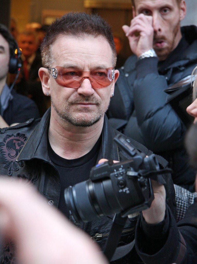 90227l2_bono_b_gr_01-765x1024.jpg