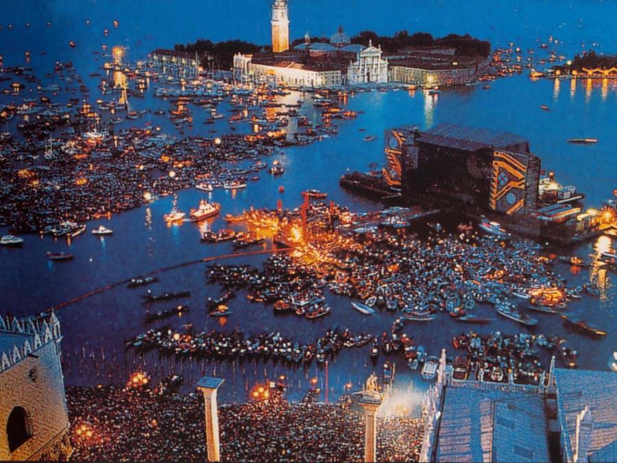 pink-floyd-live-in-venice.jpg